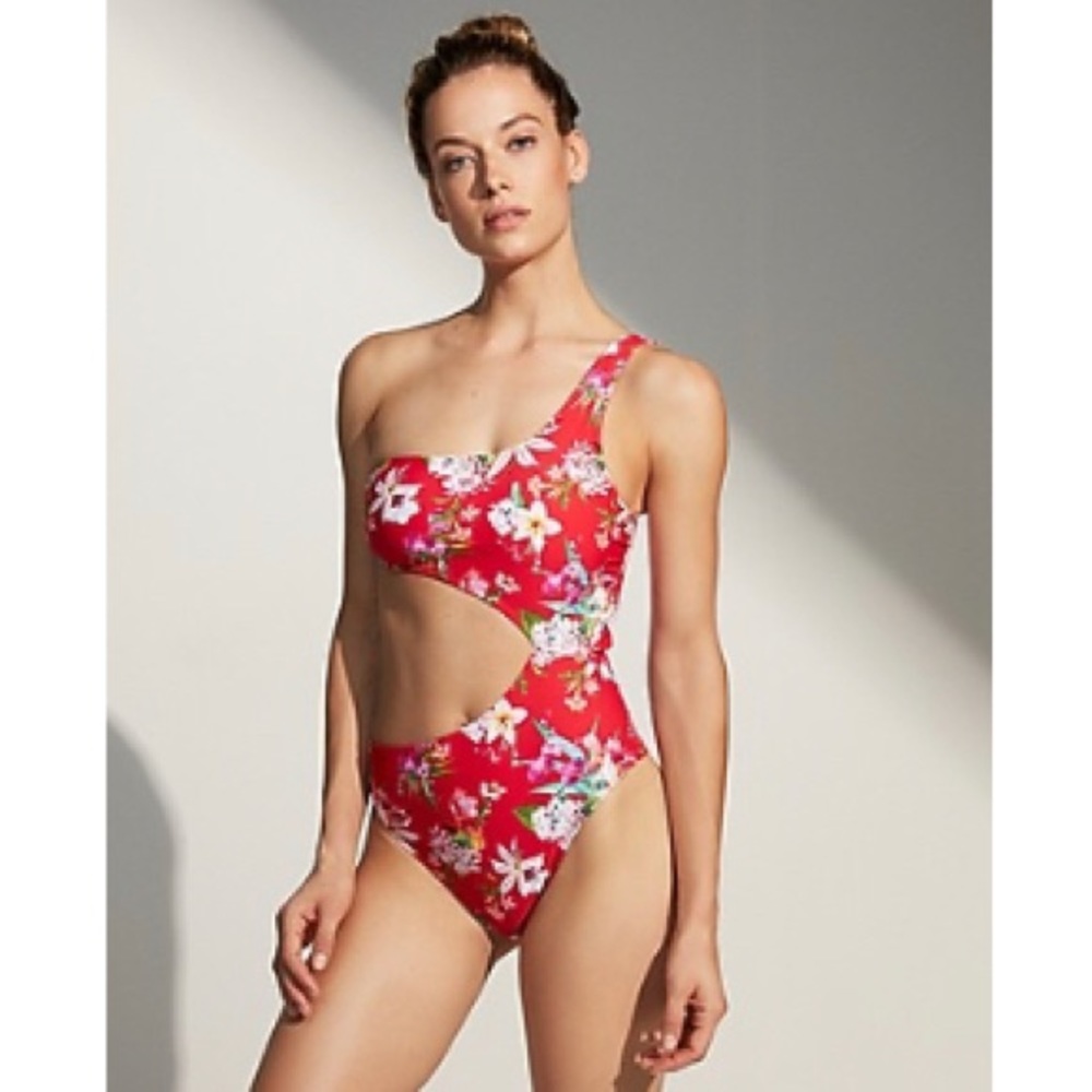 COPY - Floral one piece bikini (NWOT)